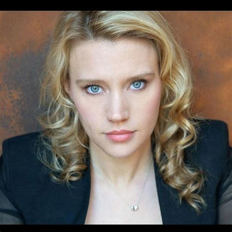 Kate McKinnon Nude And Sexy (50 Photos) 